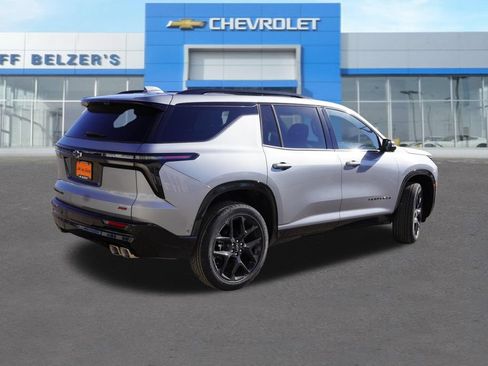 New 2026 Chevrolet Traverse RS w/ LPO, Floor Liner Package AWD/4WD image 3