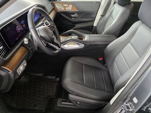 Used 2025 Mercedes-Benz GLE 350 4MATIC image 9
