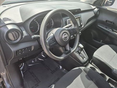 Used 2023 Nissan Kicks S FWD image 10