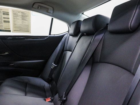 Used 2025 Lexus ES 350 w/ Accessory Package (Z2) FWD image 19