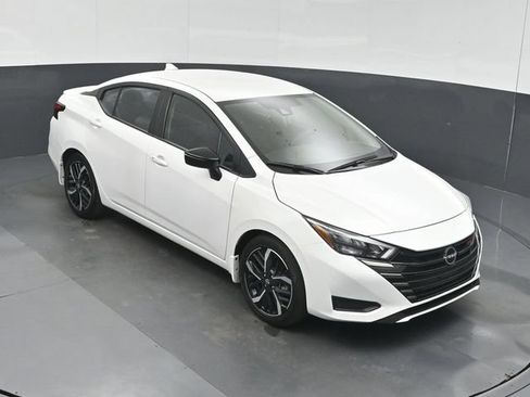 Used 2023 Nissan Versa SR w/ Trunk Package FWD image 41
