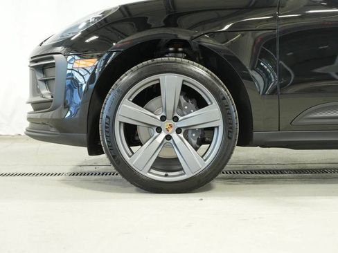 Certified 2026 Porsche Macan AWD/4WD image 41