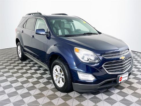 Used 2017 Chevrolet Equinox LT w/ Convenience Package image 1
