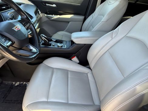 Used 2023 Cadillac XT4 Premium Luxury image 15