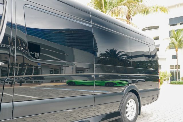 Used 2018 Mercedes-Benz Sprinter 3500 image 9