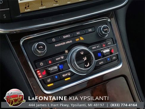 Used 2018 Lincoln Continental Reserve w/ Continental Climate Package image 22