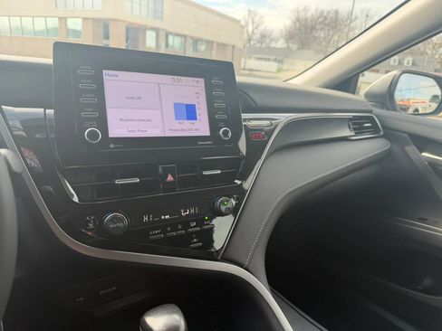 Used 2023 Toyota Camry SE image 20