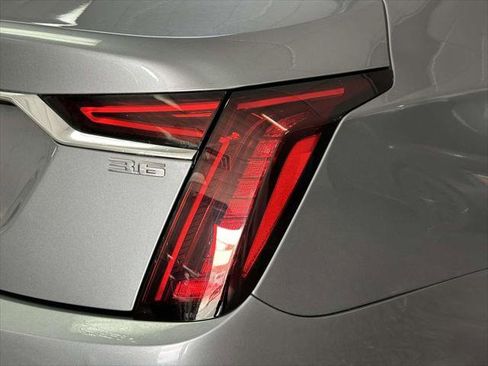 Used 2019 Cadillac CT6 Luxury w/ Driver Awareness Package AWD/4WD image 10