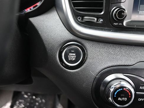 Used 2017 Kia Sorento EX image 15