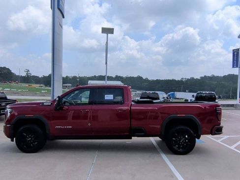 Used 2024 GMC Sierra 2500 AT4 w/ AT4 Premium Plus Package AWD/4WD image 6