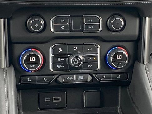 Used 2024 Chevrolet Tahoe LT image 11