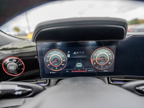 Certified 2024 Hyundai Elantra N Line image 18