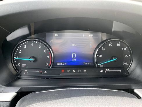 Used 2020 Ford Explorer XLT w/ Equipment Group 202A AWD/4WD image 16