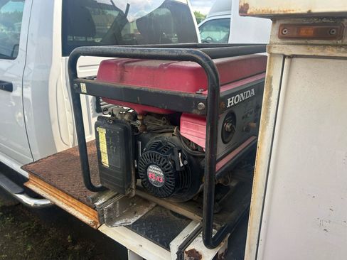 Used 2016 RAM 5500 Tradesman w/ Power Accessory Group RWD image 7