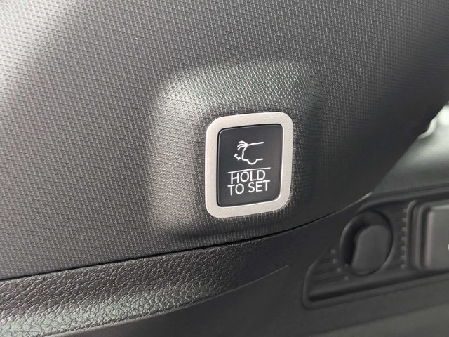 New 2027 Jeep Grand Cherokee Limited w/ Limited Altitude Package RWD image 14