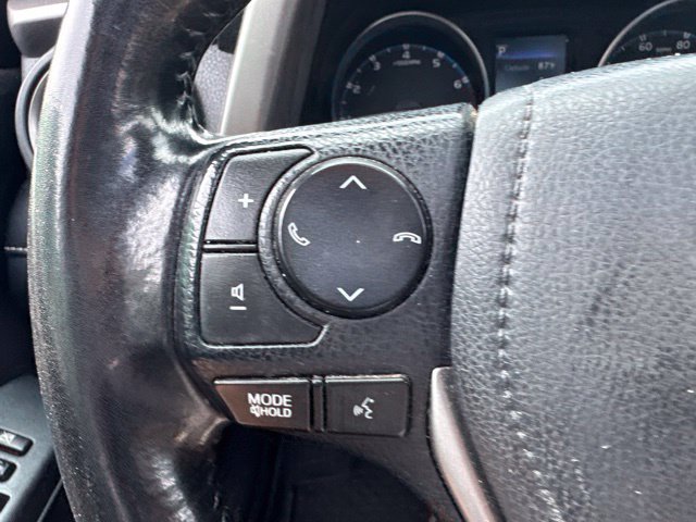 Used 2018 Toyota RAV4 XLE FWD image 6