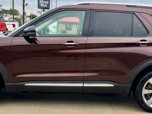 Used 2020 Ford Explorer Platinum w/ Premium Technology Package AWD/4WD image 4