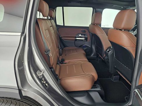 New 2026 Mercedes-Benz GLB 250 image 12