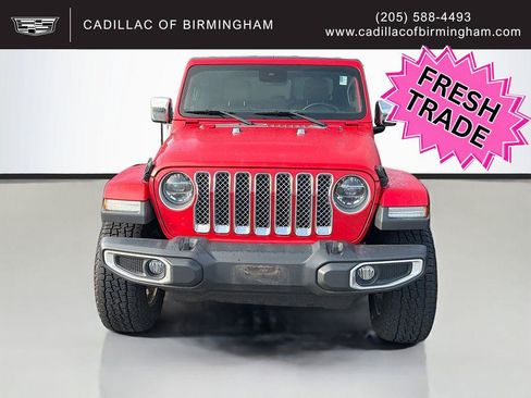 Used 2020 Jeep Gladiator Overland AWD/4WD image 2