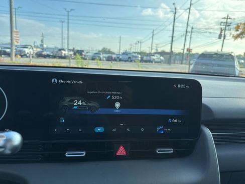 New 2025 Hyundai Ioniq 5 SEL image 24