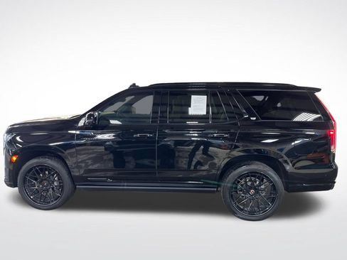 Used 2023 Cadillac Escalade Sport Platinum AWD/4WD image 2