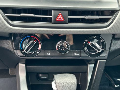 Used 2024 Kia Seltos LX image 21