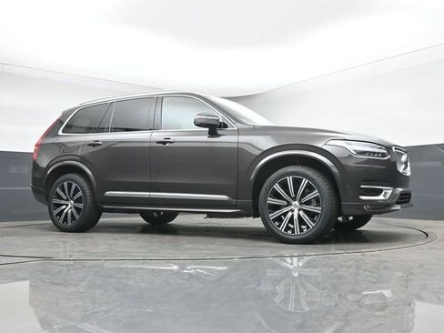 Used 2023 Volvo XC90 B6 Plus w/ Protection Package Premier AWD/4WD image 36