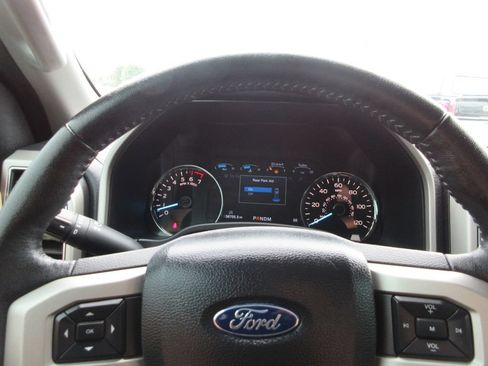 Used 2019 Ford F150 Lariat AWD/4WD image 31