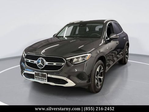 Used 2025 Mercedes-Benz GLC 350e 4MATIC image 1