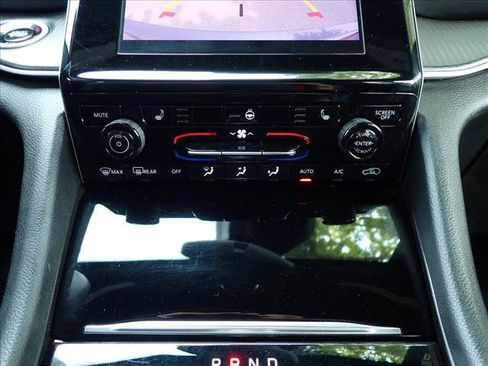 Used 2024 Jeep Grand Cherokee Altitude AWD/4WD image 19