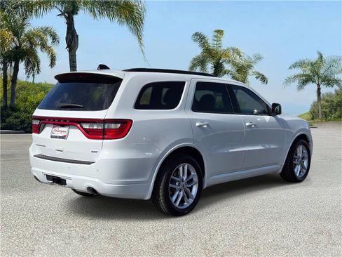 Certified 2024 Dodge Durango GT RWD image 4