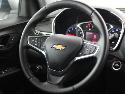 Used 2022 Chevrolet Equinox LT w/ Driver Convenience Package FWD image 11