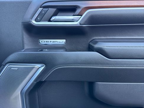 Used 2024 GMC Sierra 1500 Denali image 18