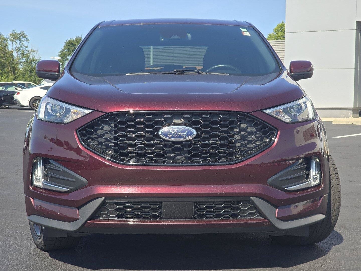 Used 2024 Ford Edge ST-Line w/ Class II Trailer Tow Package AWD/4WD image 12