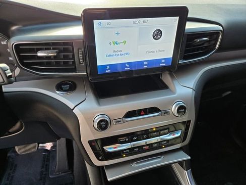 Used 2023 Ford Explorer XLT w/ Equipment Group 202A image 26