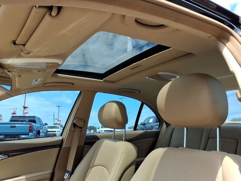 Used 2007 Mercedes-Benz E 350 Sedan image 15