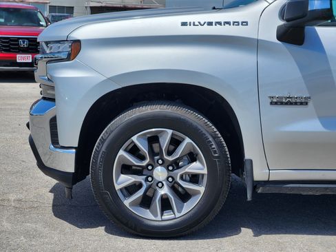 Used 2020 Chevrolet Silverado 1500 LT w/ Texas Edition RWD image 9