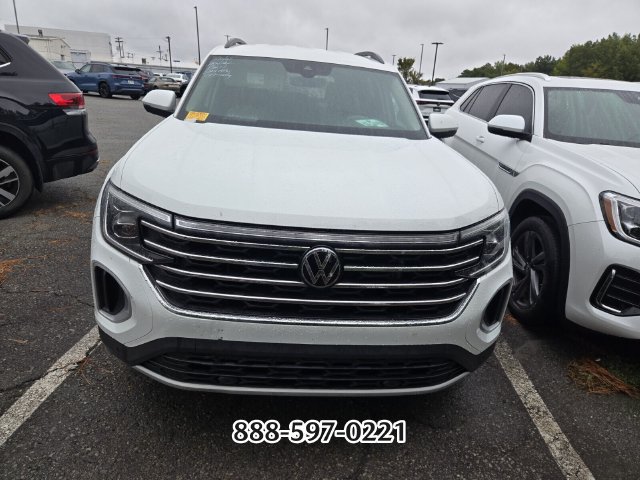 Used 2024 Volkswagen Atlas SE FWD image 8