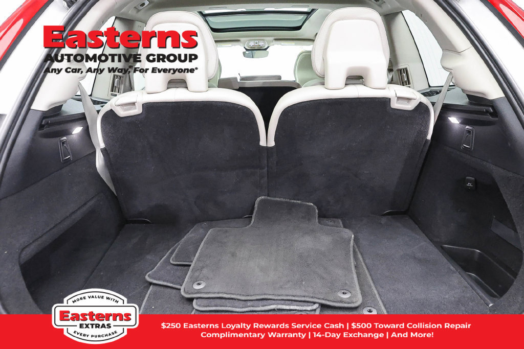 Used 2023 Volvo XC90 B5 Core AWD/4WD image 10