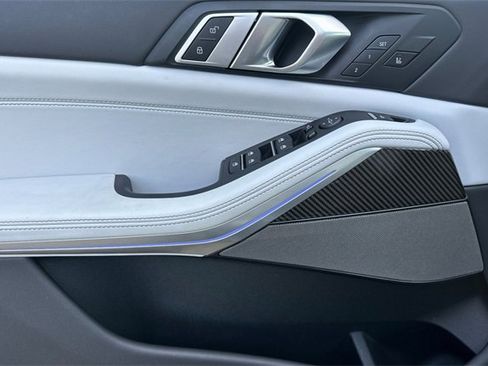 Used 2026 BMW X5 M60i image 10