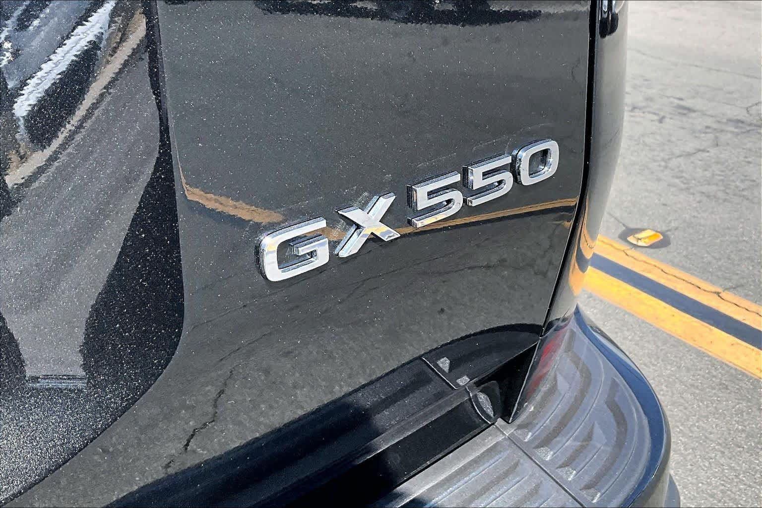 Used 2024 Lexus GX 550 AWD/4WD image 10