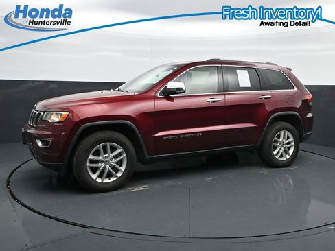 Used 2018 Jeep Grand Cherokee Limited AWD/4WD image 4