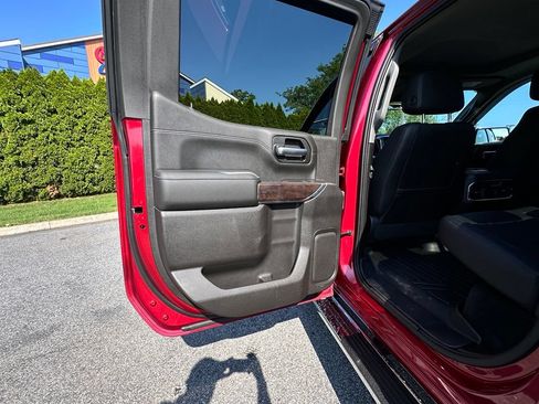 Used 2019 GMC Sierra 1500 SLT w/ SLT Premium Plus Package AWD/4WD image 28
