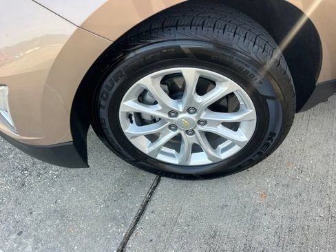 Used 2019 Chevrolet Equinox LS w/ LS Convenience Package FWD image 27