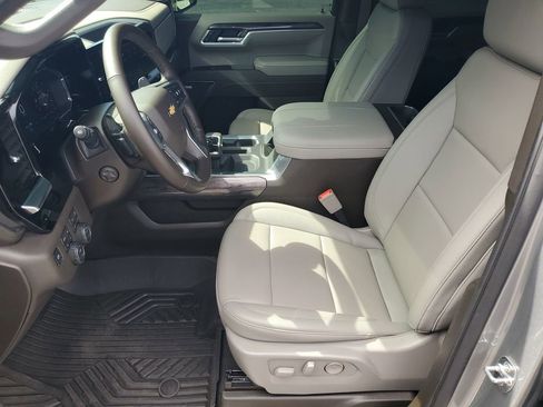 Used 2026 Chevrolet Silverado 1500 LTZ AWD/4WD image 5
