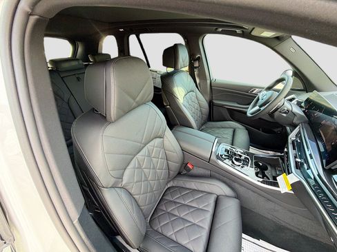 New 2026 BMW X5 xDrive50e w/ Executive Package AWD/4WD image 14