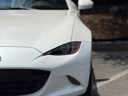 Used 2023 MAZDA MX-5 Miata Grand Touring RWD image 5