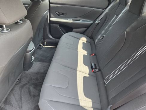 Certified 2025 Hyundai Elantra Sport FWD image 30