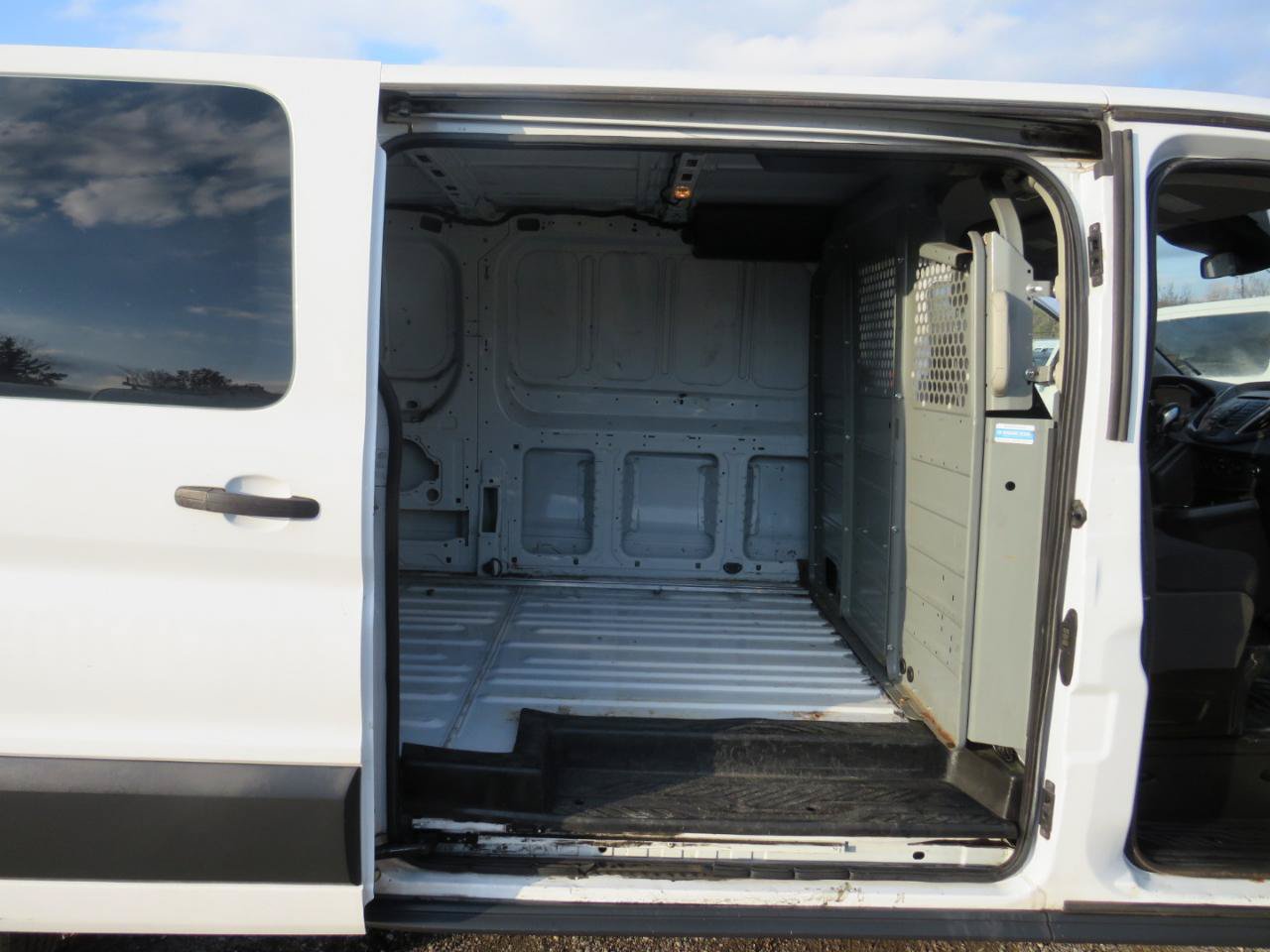 Used 2016 Ford Transit 350 148 Low Roof w/ Exterior Upgrade Package RWD image 26
