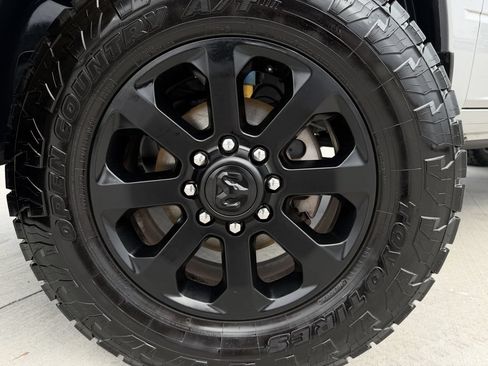 Used 2023 RAM 2500 Laramie w/ Night Edition AWD/4WD image 9